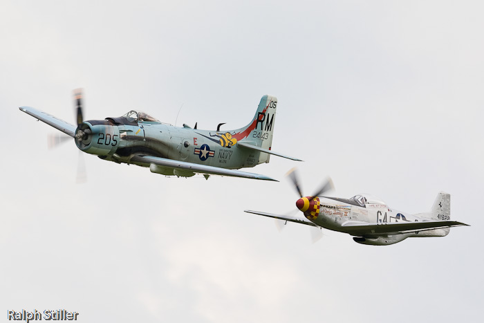 P-51 und AD-4