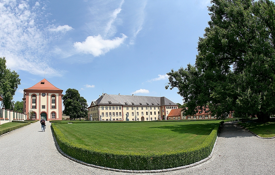102 Schlosspark